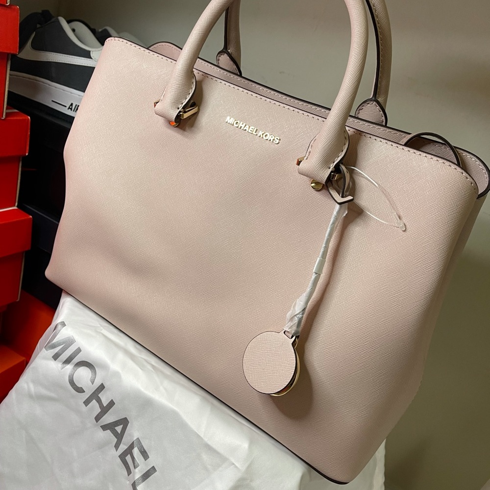 Michael Kors Savannah Soft Pink Large Satchel
